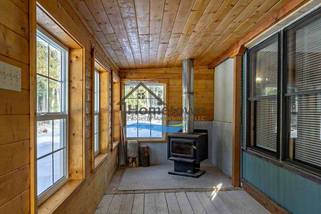 563 Terry Trl - Photo 4 of 33