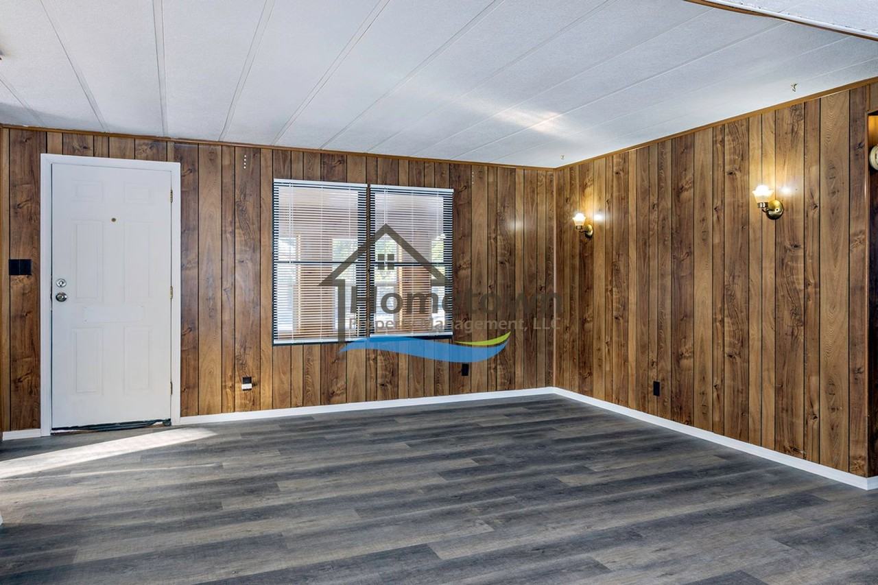 563 Terry Trl - Photo 5 of 33