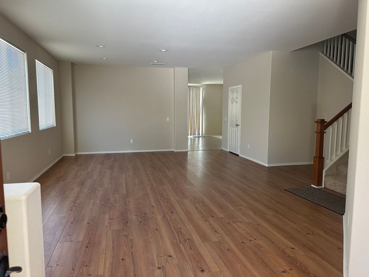 655 Suncup Cir - Photo 2 of 10