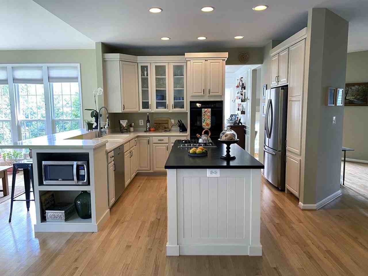 15623 Sabine Hall Pl - Photo 2 of 16