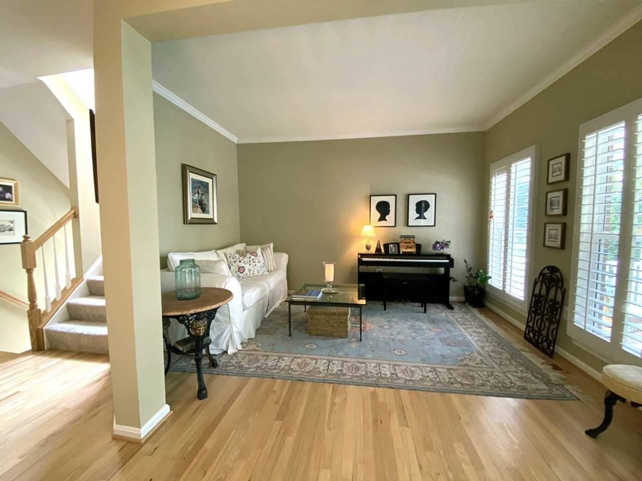 15623 Sabine Hall Pl - Photo 3 of 16