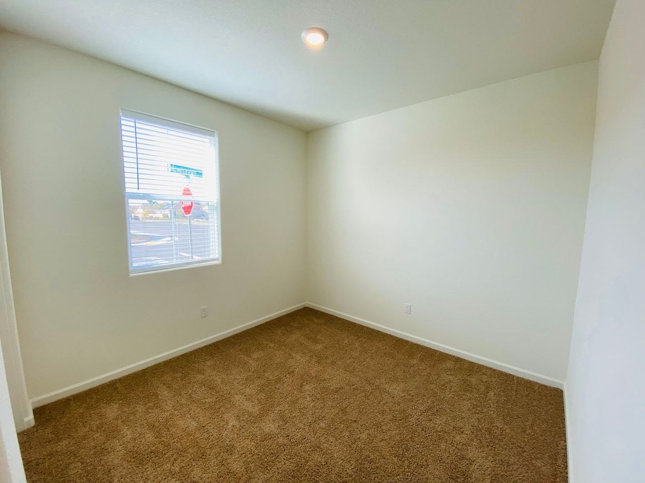 5531 Glowhaven St - Photo 3 of 28