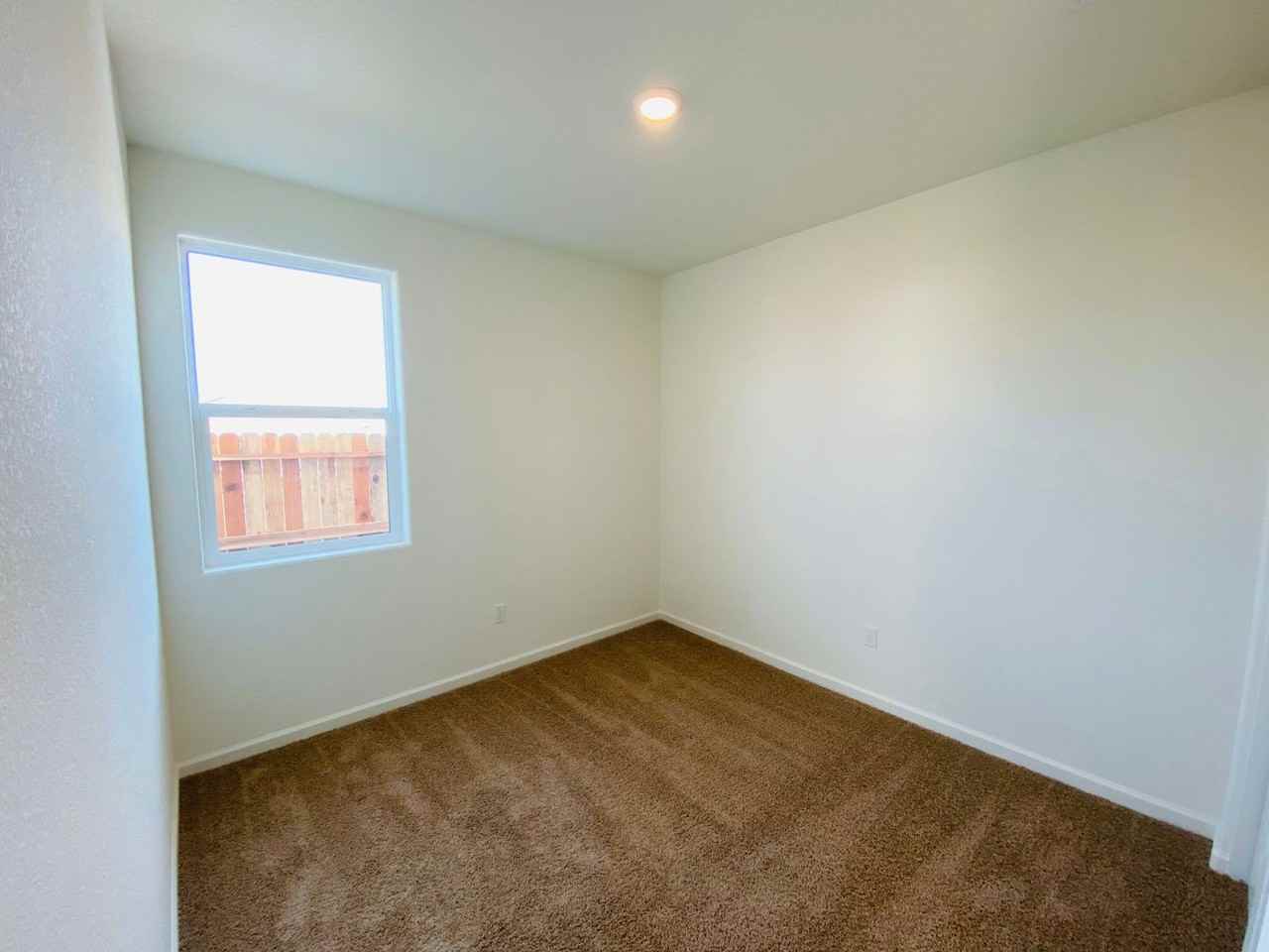 5531 Glowhaven St - Photo 6 of 28