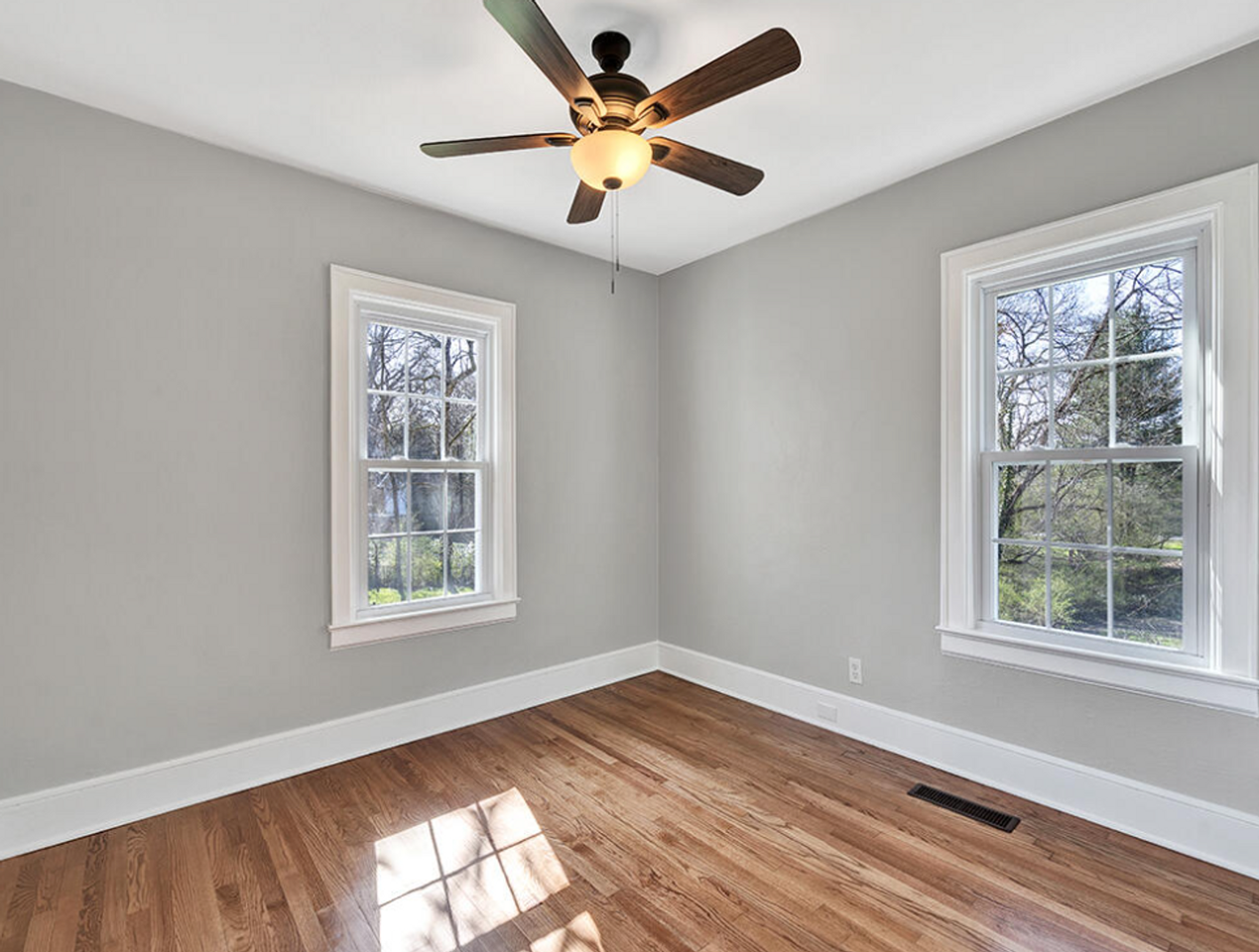 118 Pinehurst Ave - Photo 5 of 11