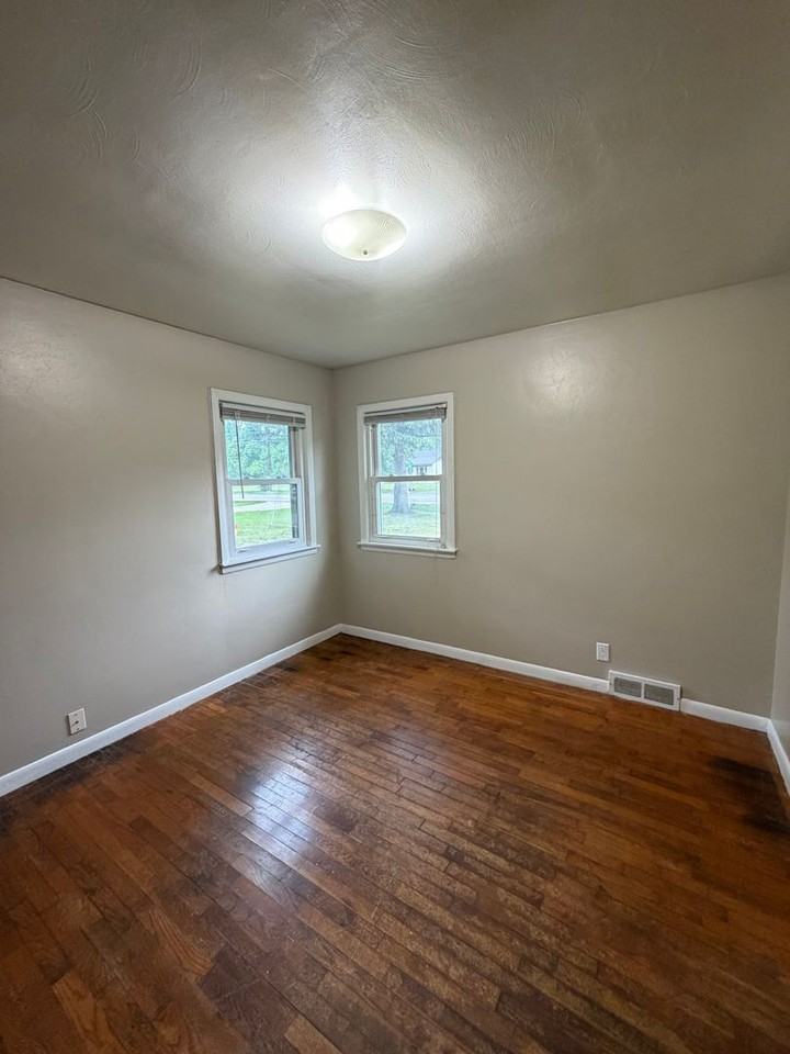 14590 Riley St - Photo 6 of 15