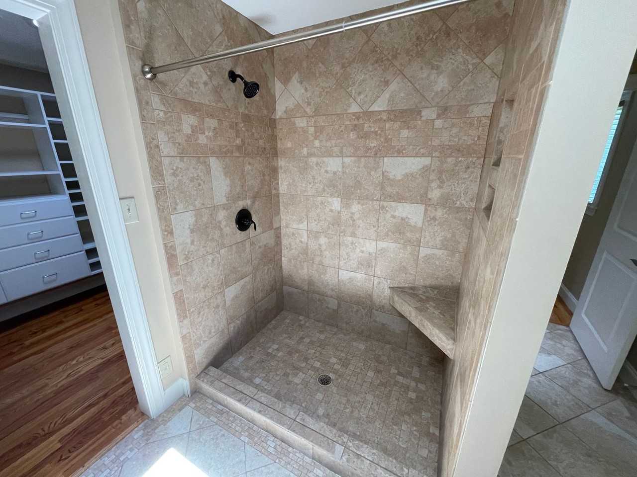 105 Norman Ln - Photo 6 of 26