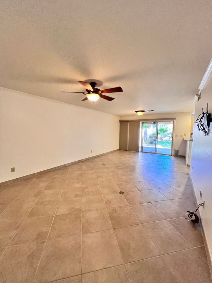 3310 E Nighthawk Way - Photo 7 of 34