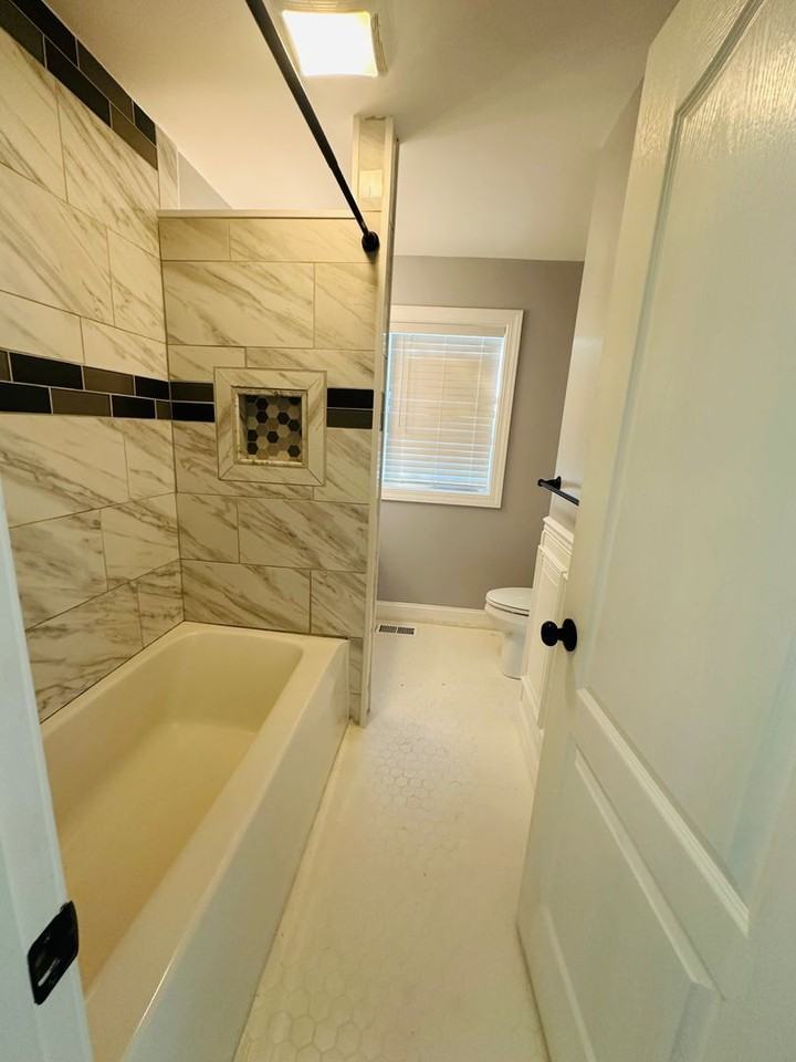 602 W Glenwood Ave - Photo 7 of 50