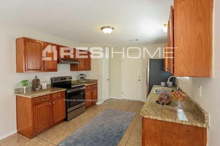 7304 Buford Dr - Photo 4 of 16