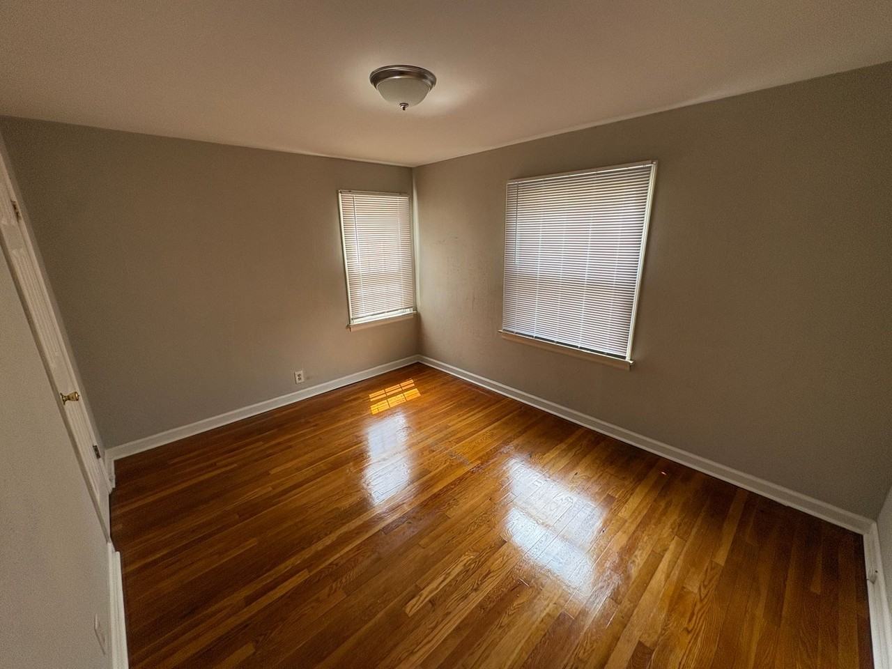 1263 Roxton Dr - Photo 5 of 8