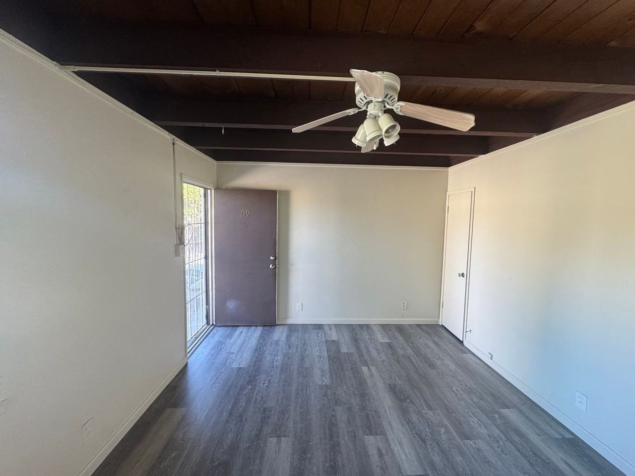 419 - 67 N. Jackson Avenue - Photo 5 of 13