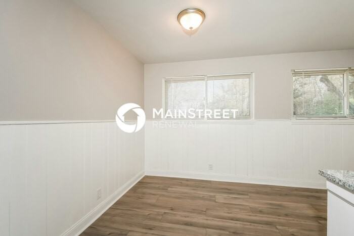 10341 Trask Dr - Photo 5 of 16