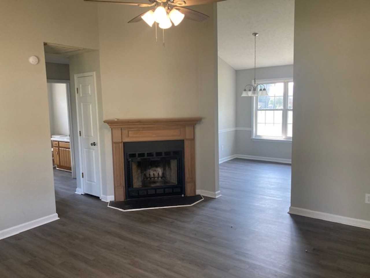 704 Seaton Ct - Photo 3 of 19
