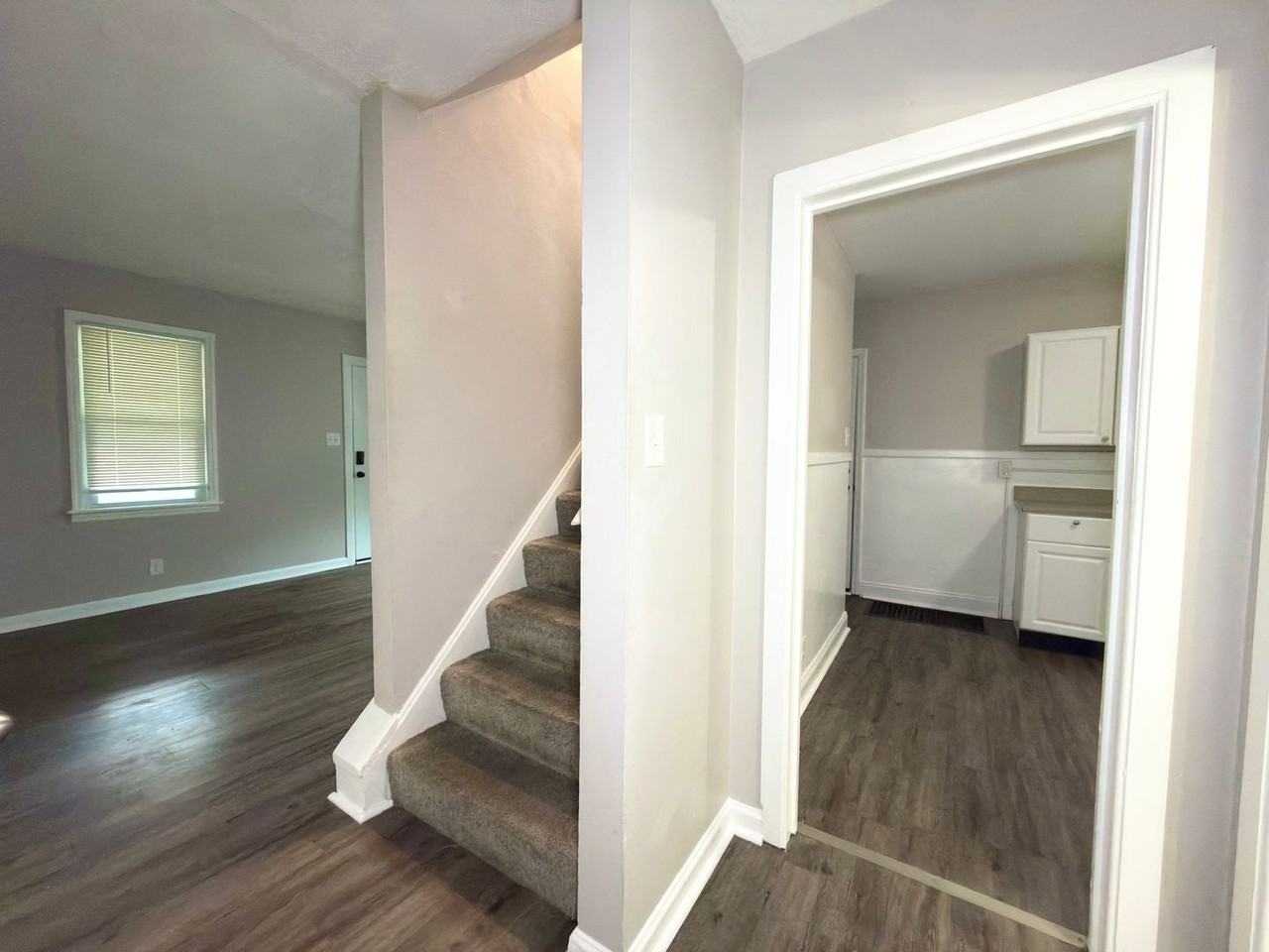 1708 Hunt Rd - Photo 5 of 16