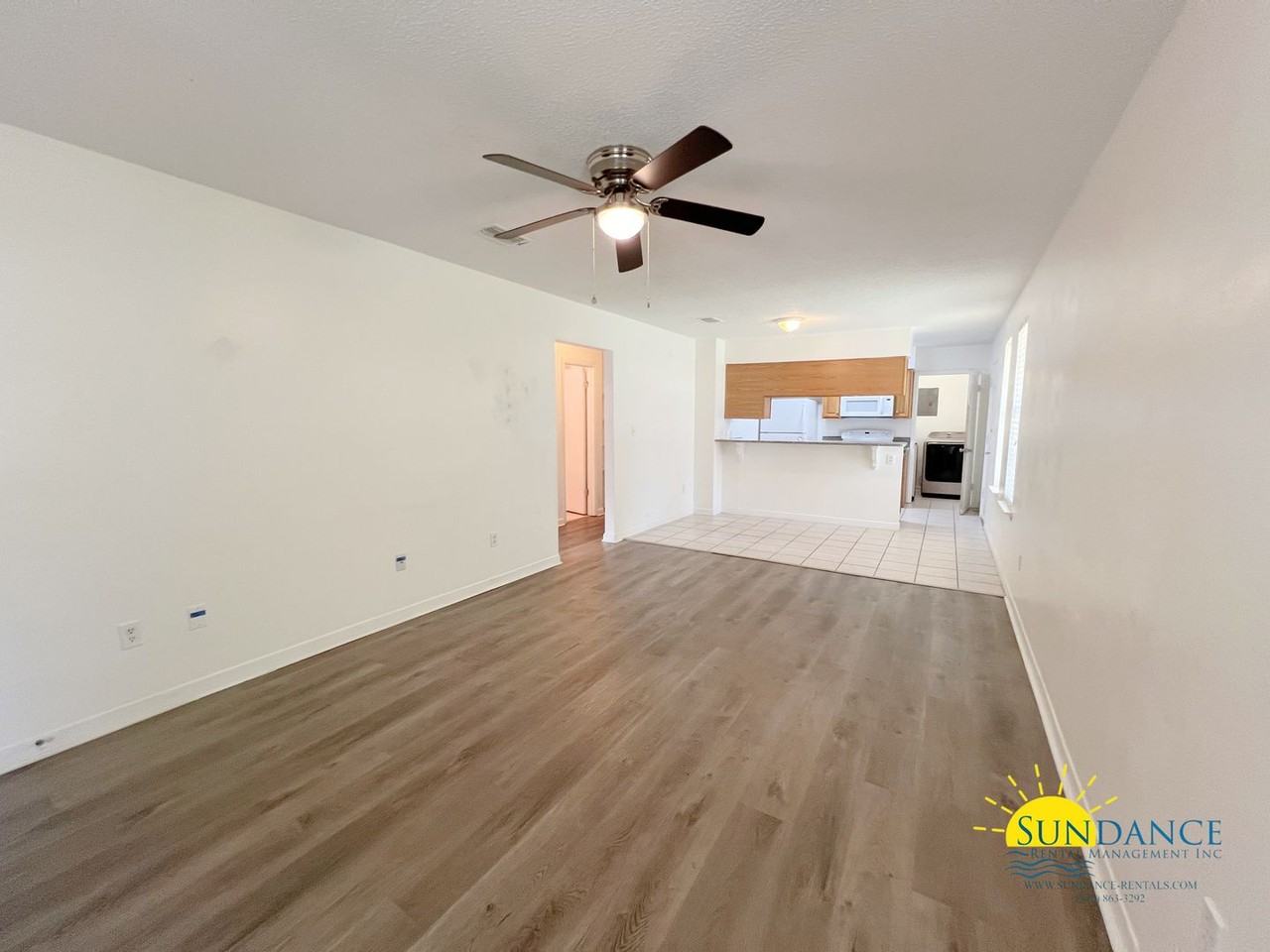 116 Brentwood Ln - Photo 2 of 15