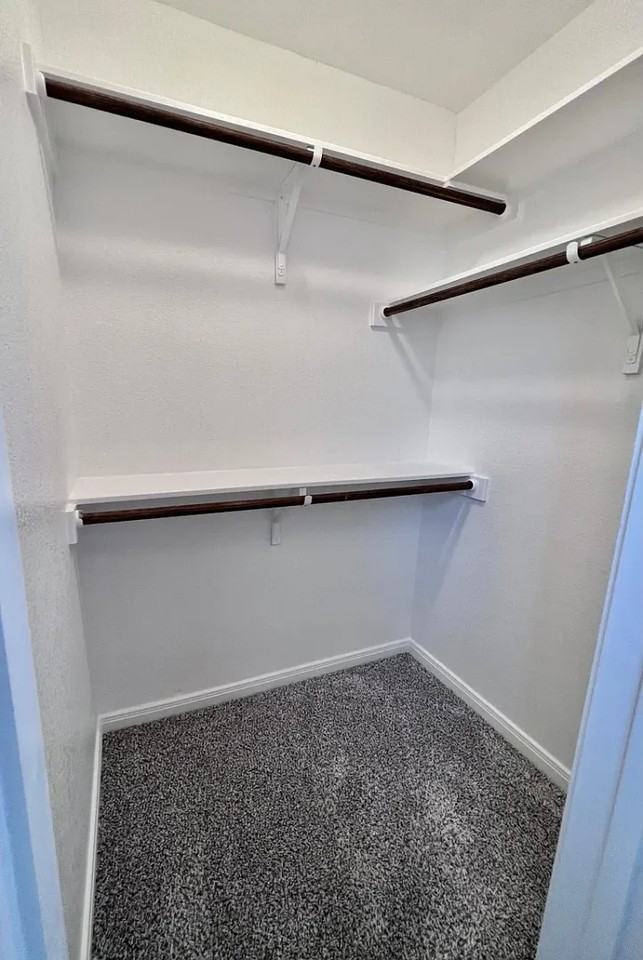 1753 Spence St - Photo 6 of 32