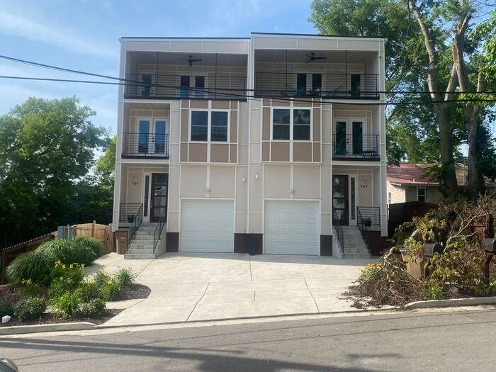 709 Tral St - Photo 5 of 15