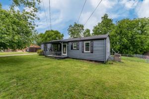 featured image of 206 River Heights Dr