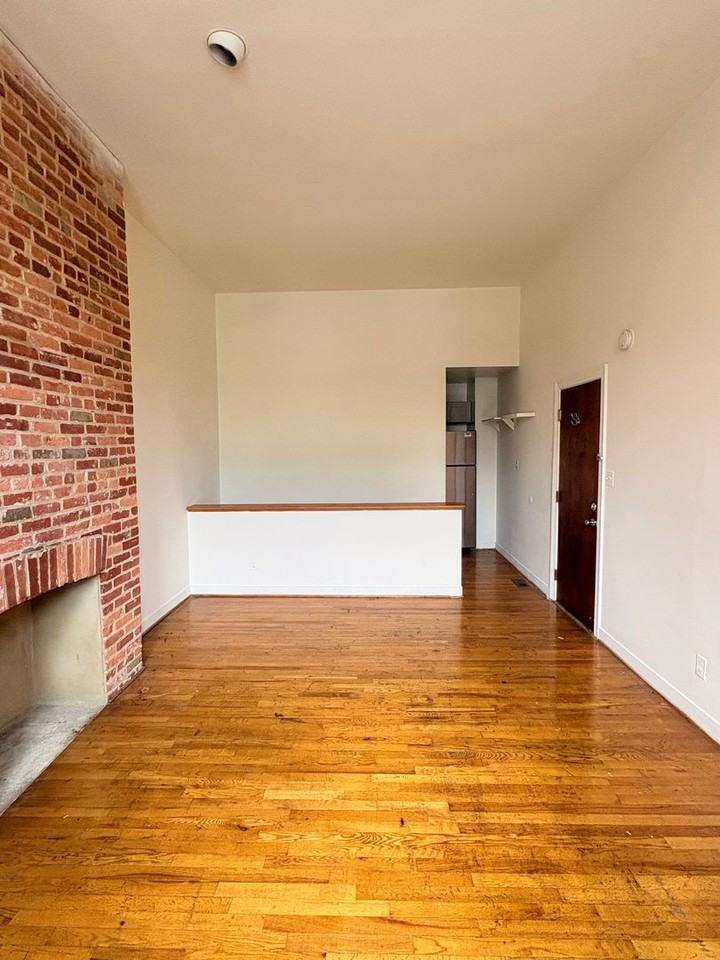 13 W. Preston St - Photo 2 of 15