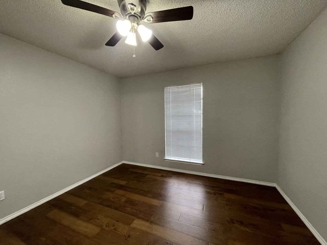 2503 Indigo Ln - Photo 7 of 10