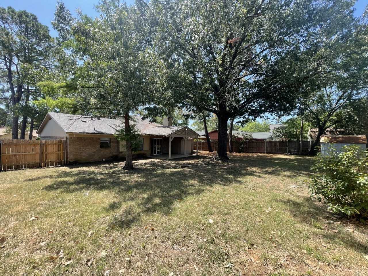 3502 3502 Leighton - 3502 Leighton - Photo 6 of 13