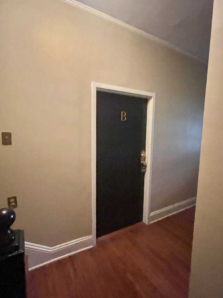 312 E Liberty St - Photo 6 of 32