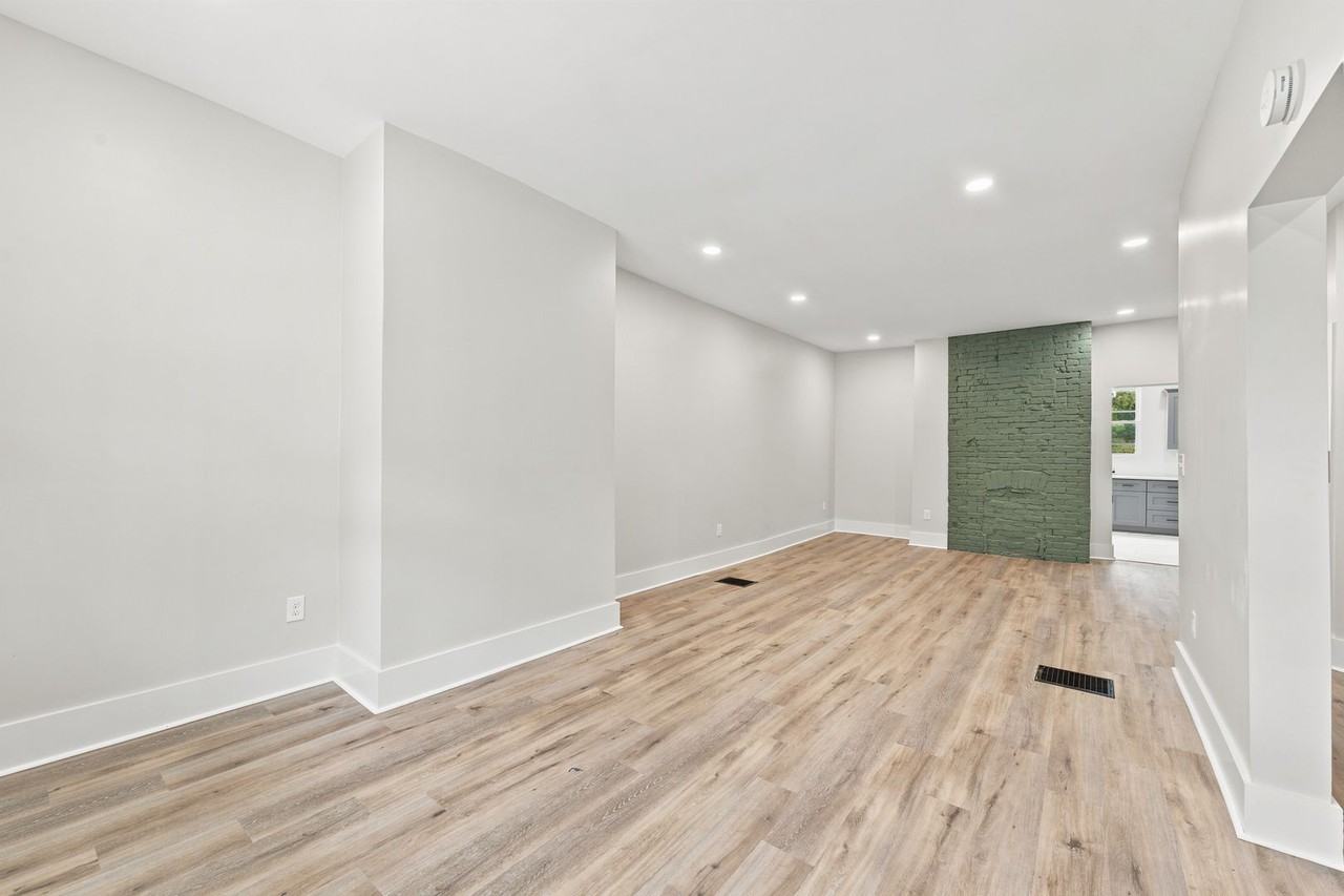 325 N Aiken Ave - Photo 3 of 28