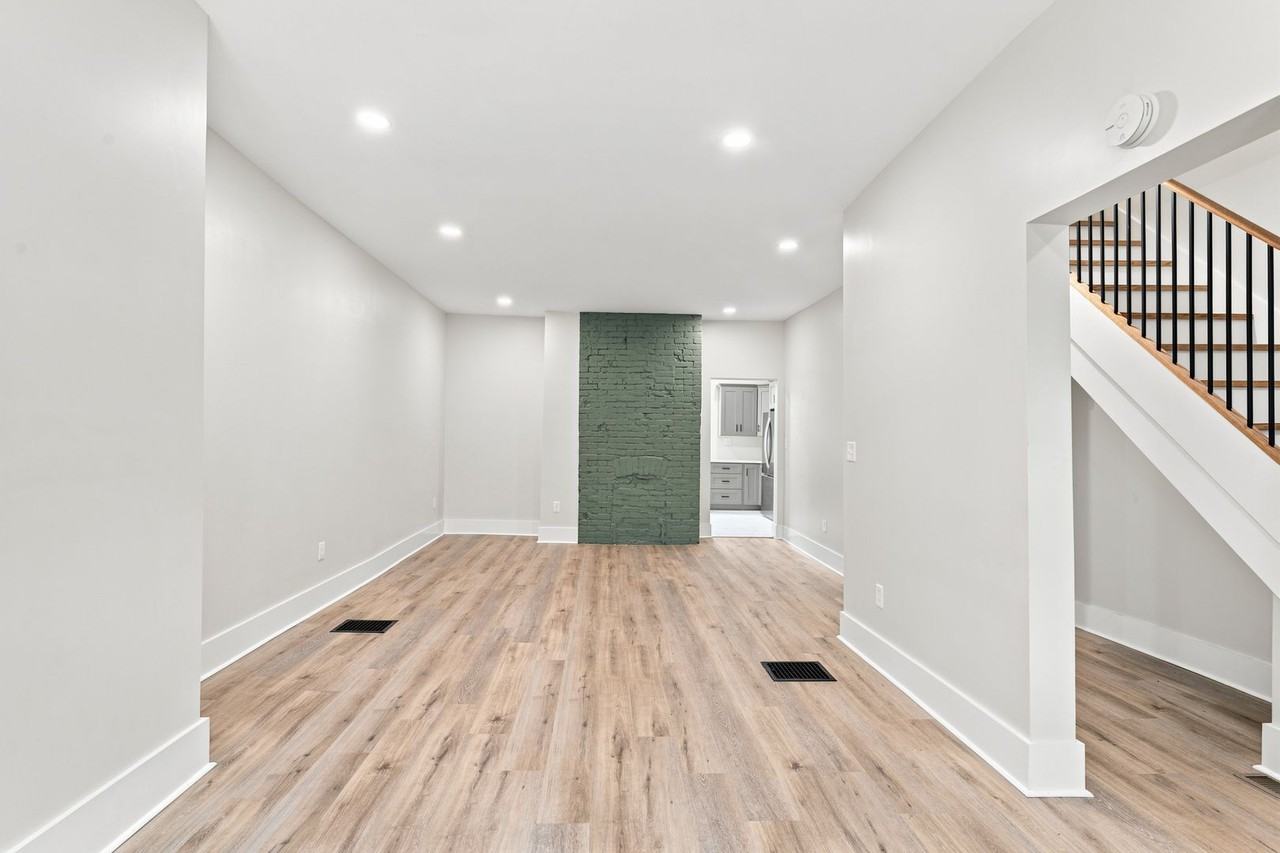 325 N Aiken Ave - Photo 4 of 28