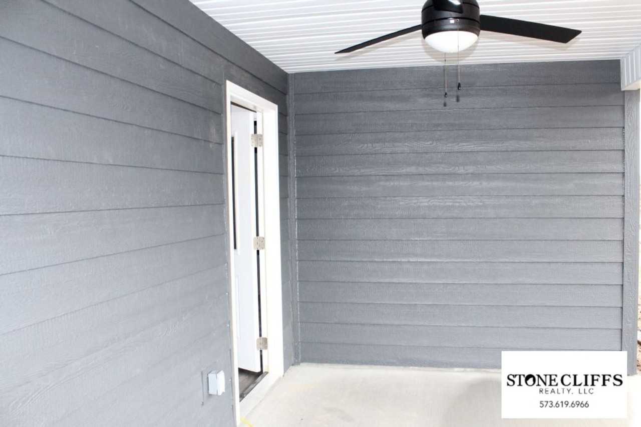 518 Kinleigh Dr - Photo 2 of 21