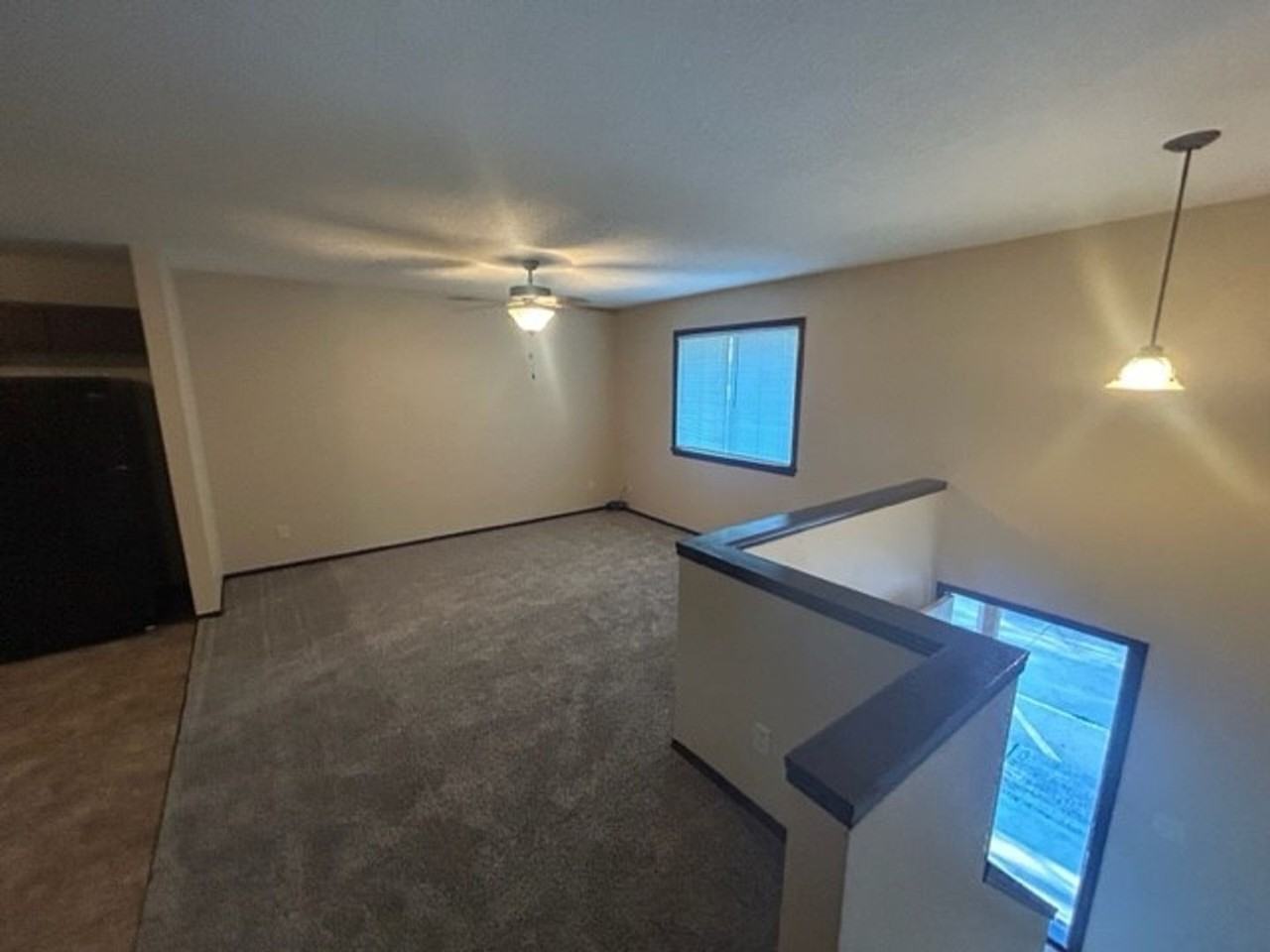 240 S Sheridan St - Photo 5 of 19
