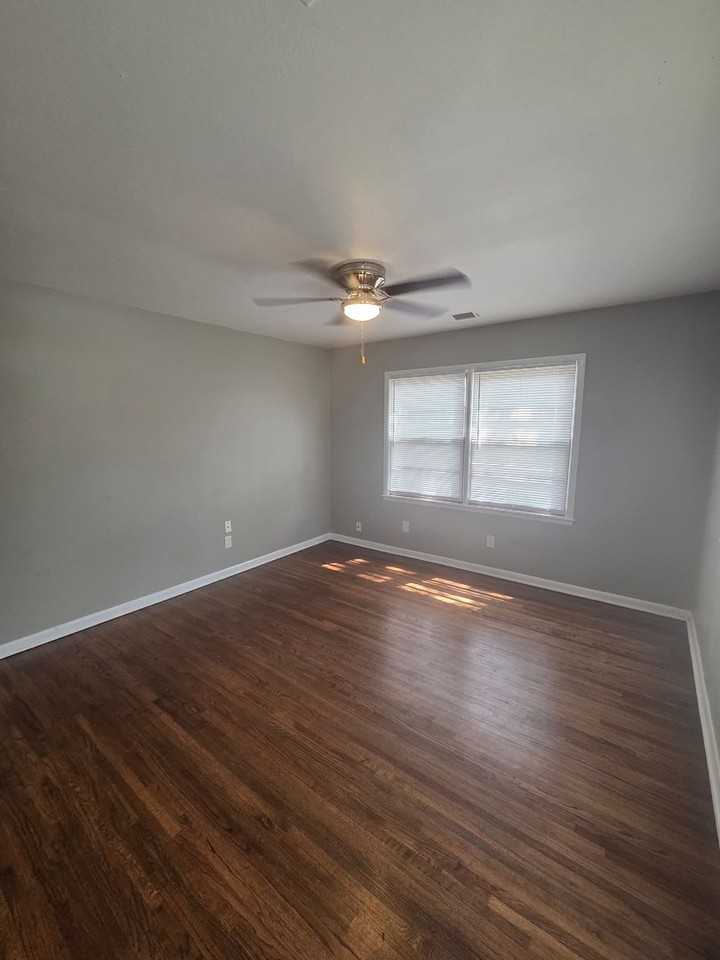 2416 W Rita St - Photo 3 of 14