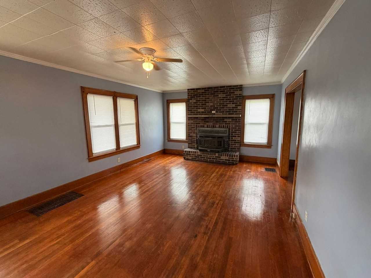 15 Boehler St - Photo 2 of 23
