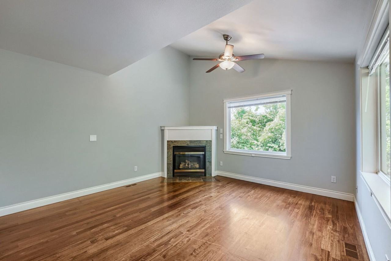3801 22nd Ave Sw - Photo 7 of 29