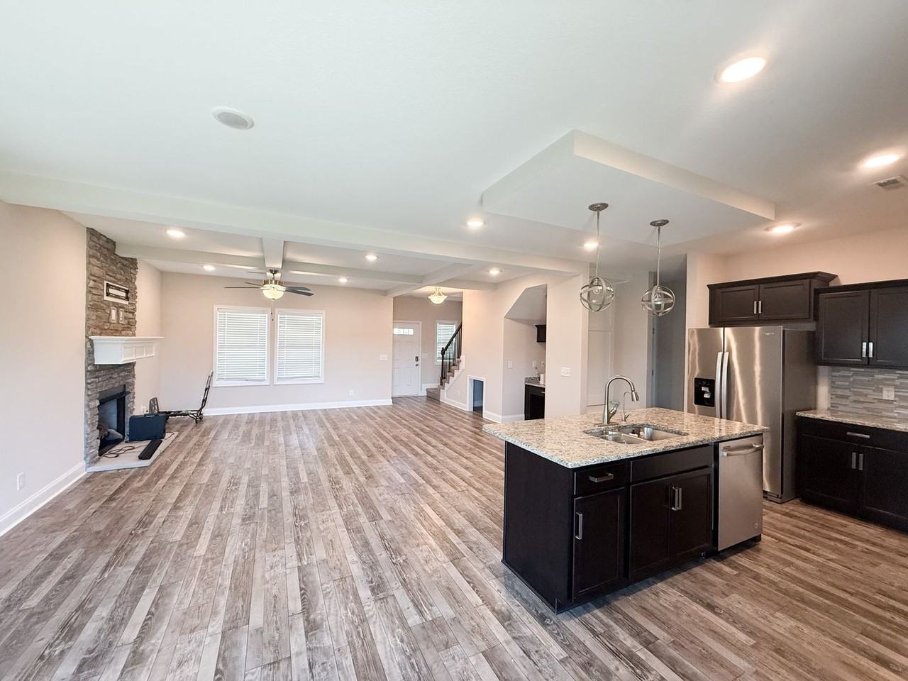 1142 Eagles View Dr - Photo 6 of 15