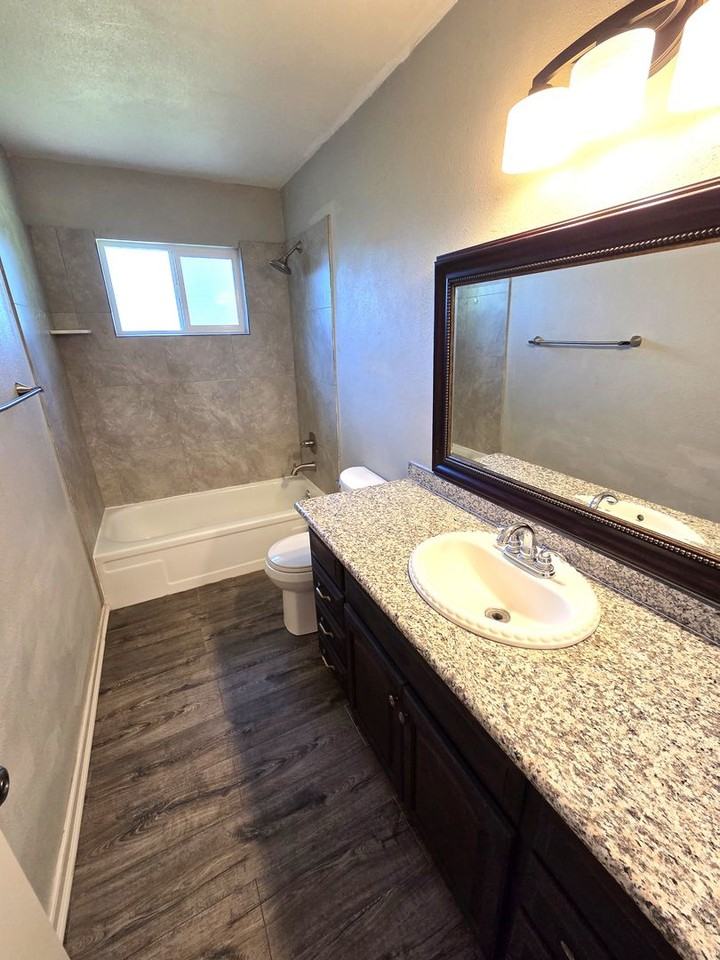1800 W School Ave - Photo 7 of 10