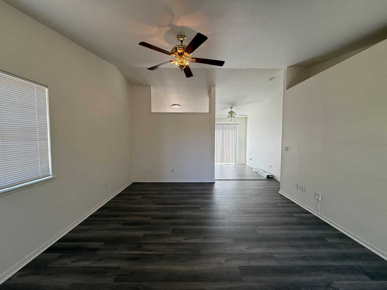 6408 Aleut Ct - Photo 2 of 10