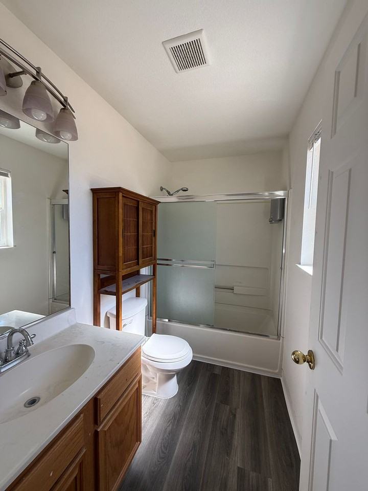6408 Aleut Ct - Photo 6 of 10