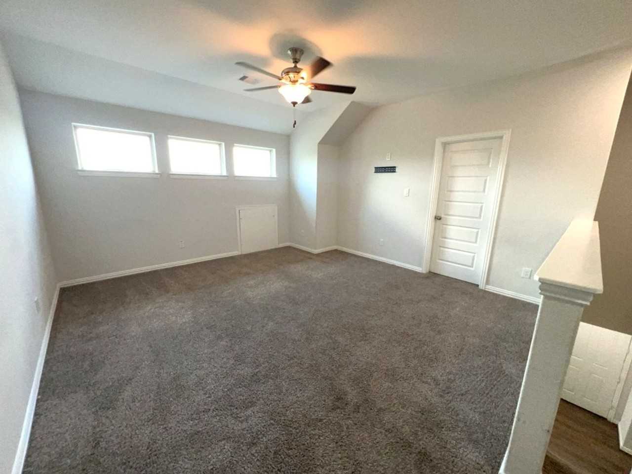 7118 Fannin St - Photo 5 of 28