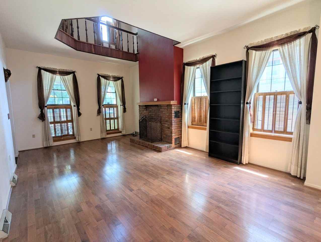 312 Denniston St - Photo 7 of 35