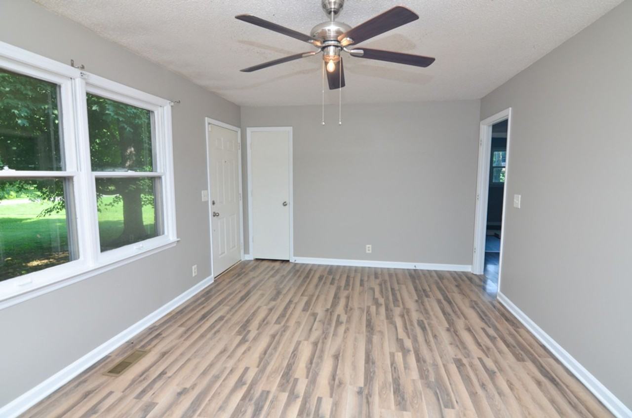 325 Shirley Rd - Photo 3 of 17