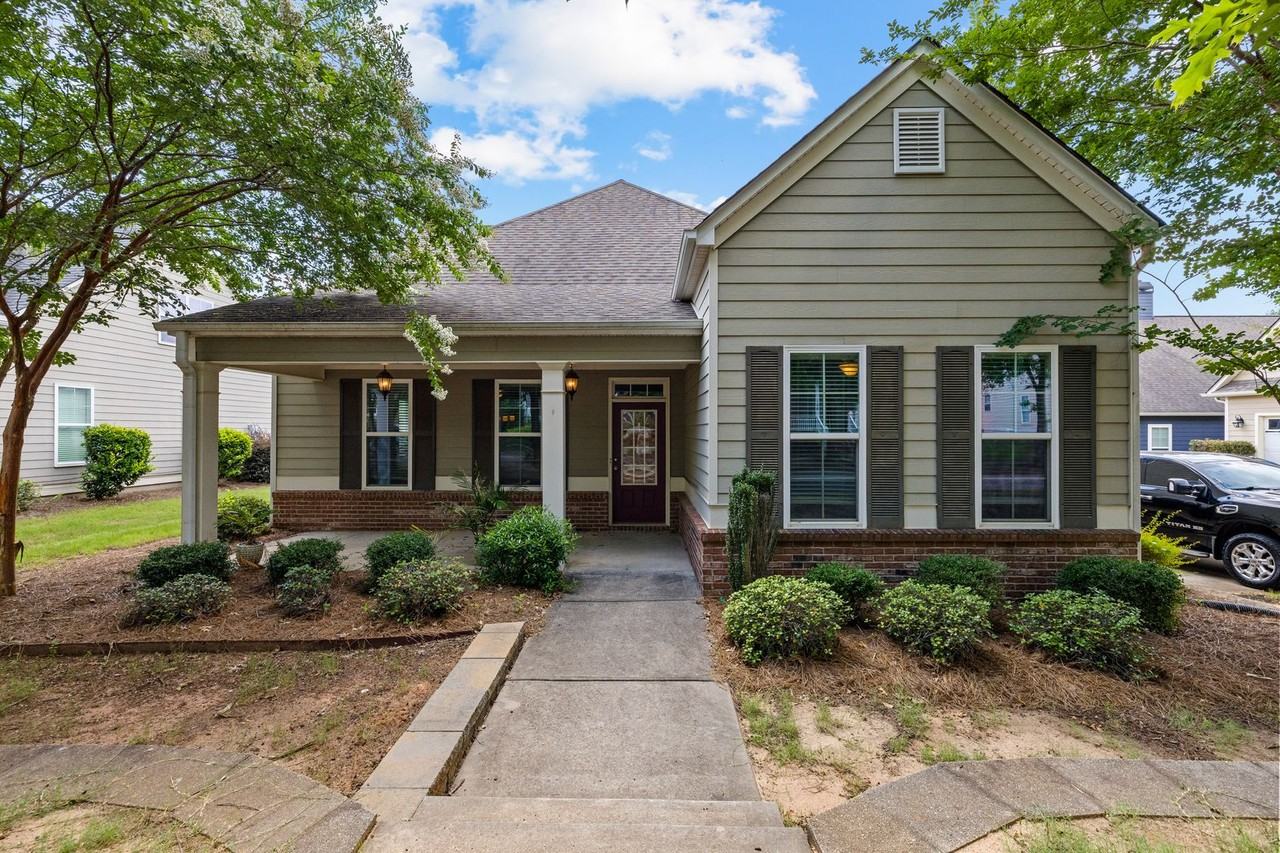 175 Colonial Ct - Photo 3 of 21
