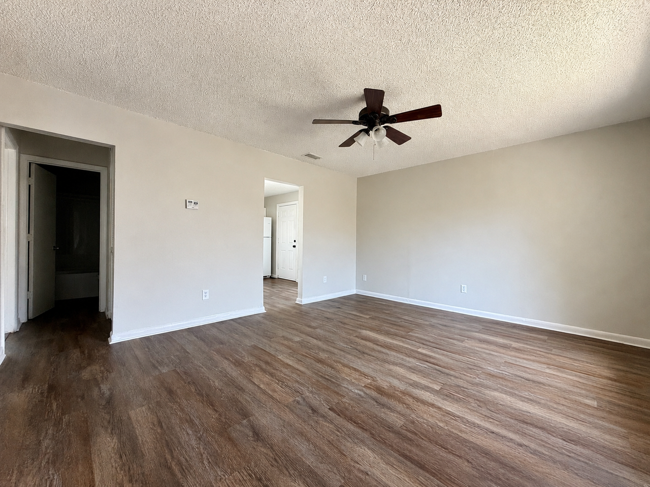 457 Kansas Ave - Photo 3 of 10