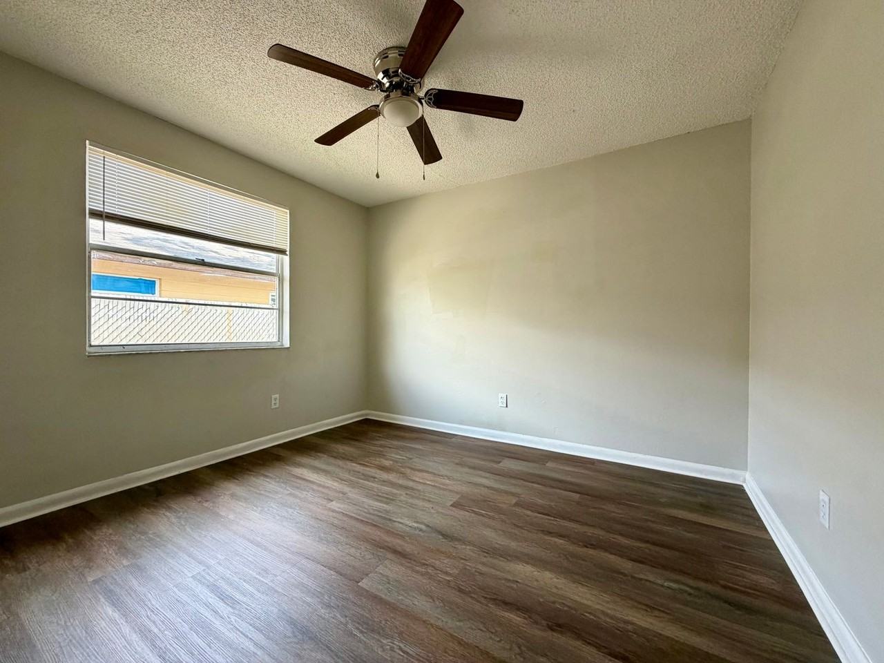 457 Kansas Ave - Photo 6 of 10