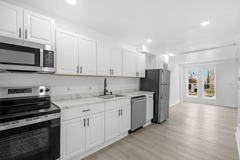 2213 E Madison St - Photo 1 of 1