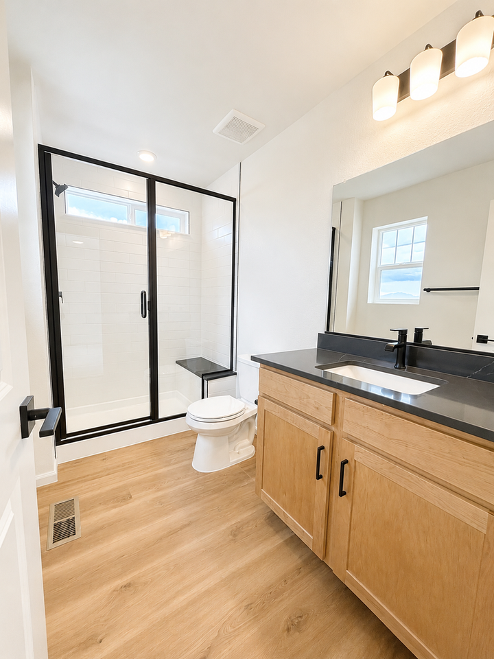 300 Nighthawk St - Photo 7 of 11
