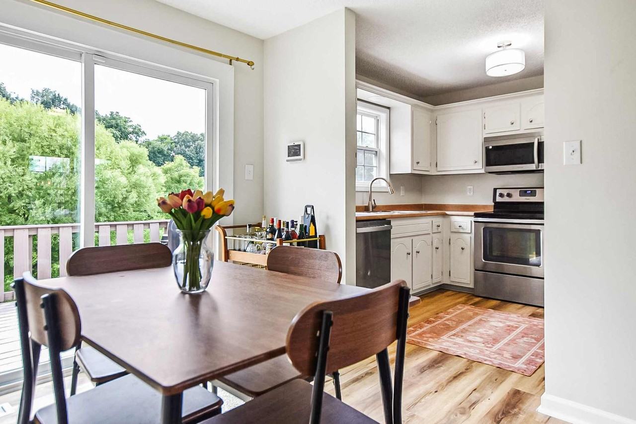 304 Fortway Rd - Photo 5 of 16