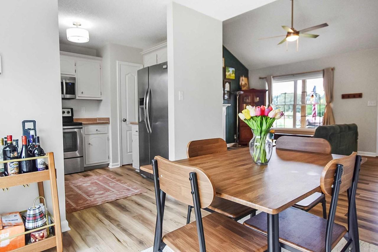 304 Fortway Rd - Photo 6 of 16