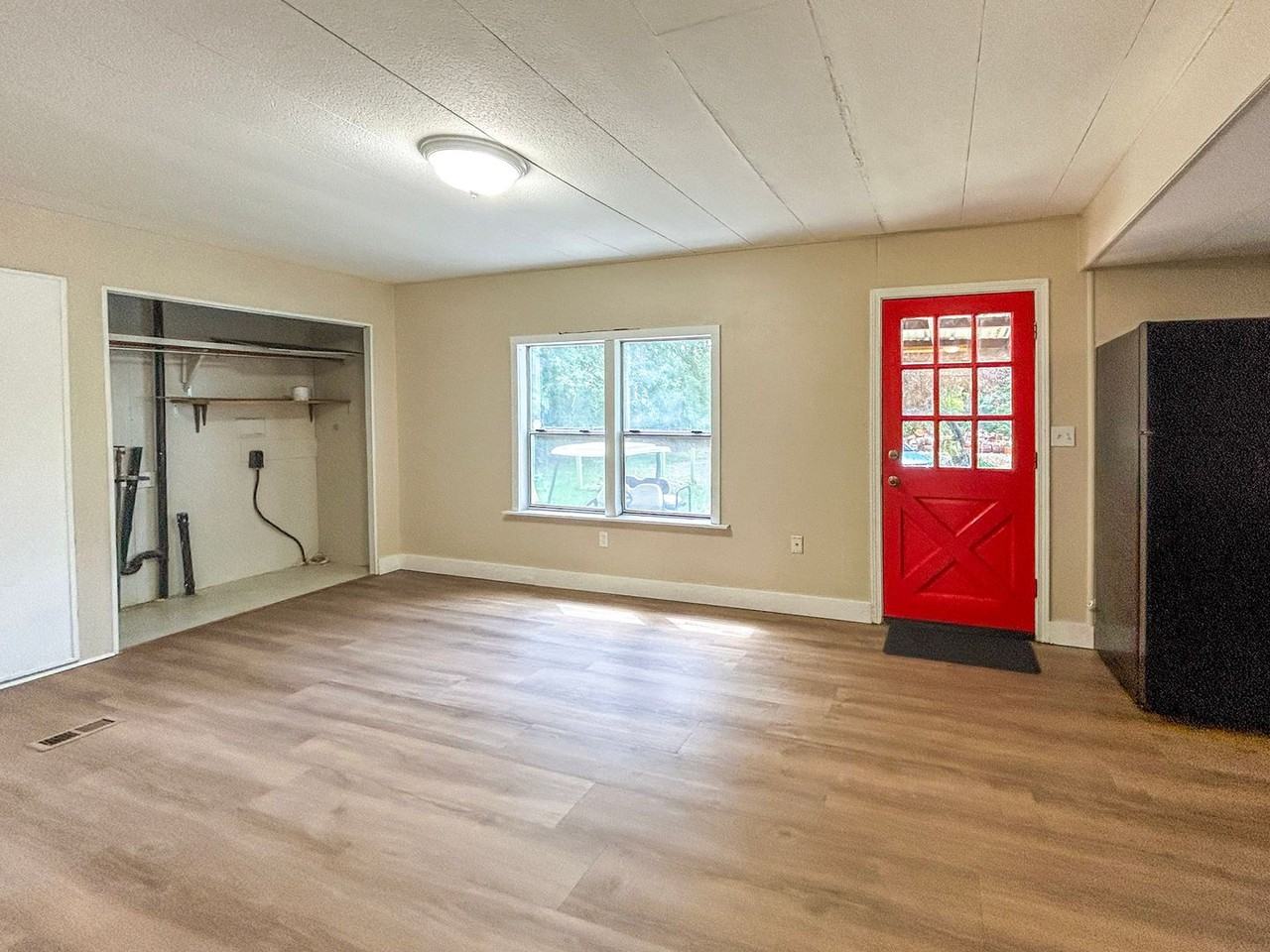 8798 Holmquist Rd Se - Photo 3 of 24