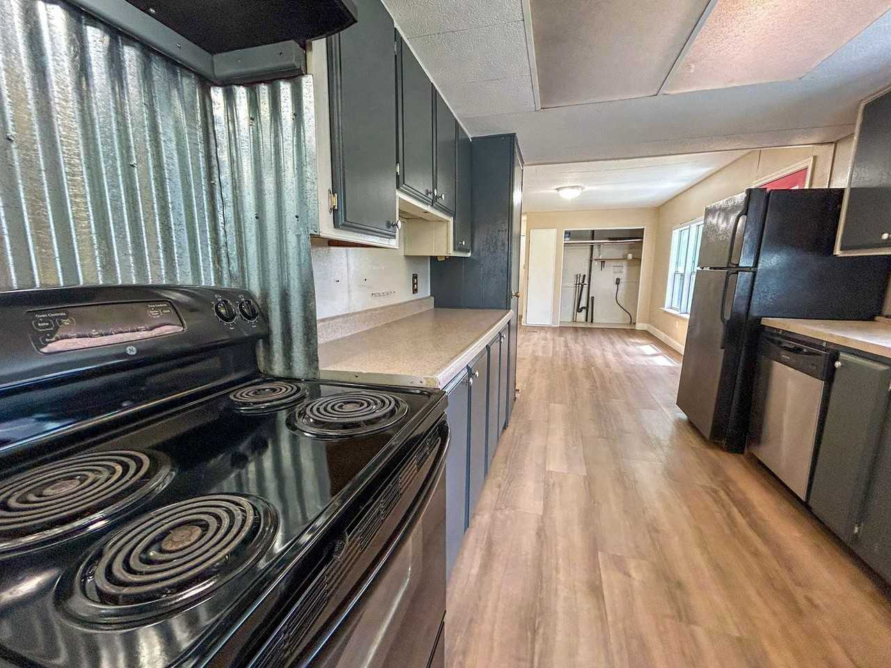 8798 Holmquist Rd Se - Photo 6 of 24