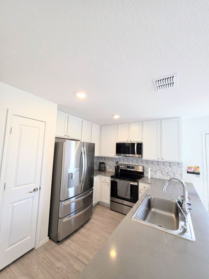 1031 Magrum Way - Photo 6 of 36